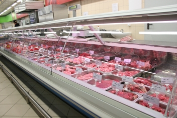 meat in shop © Pavel Losevsky #2644794.jpg